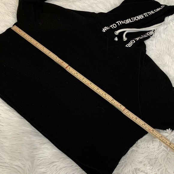 DIVIDED H&M "Power To The Girls" Black Crop Hoodie Pullover Sweater Size Small - Picture 8 of 10